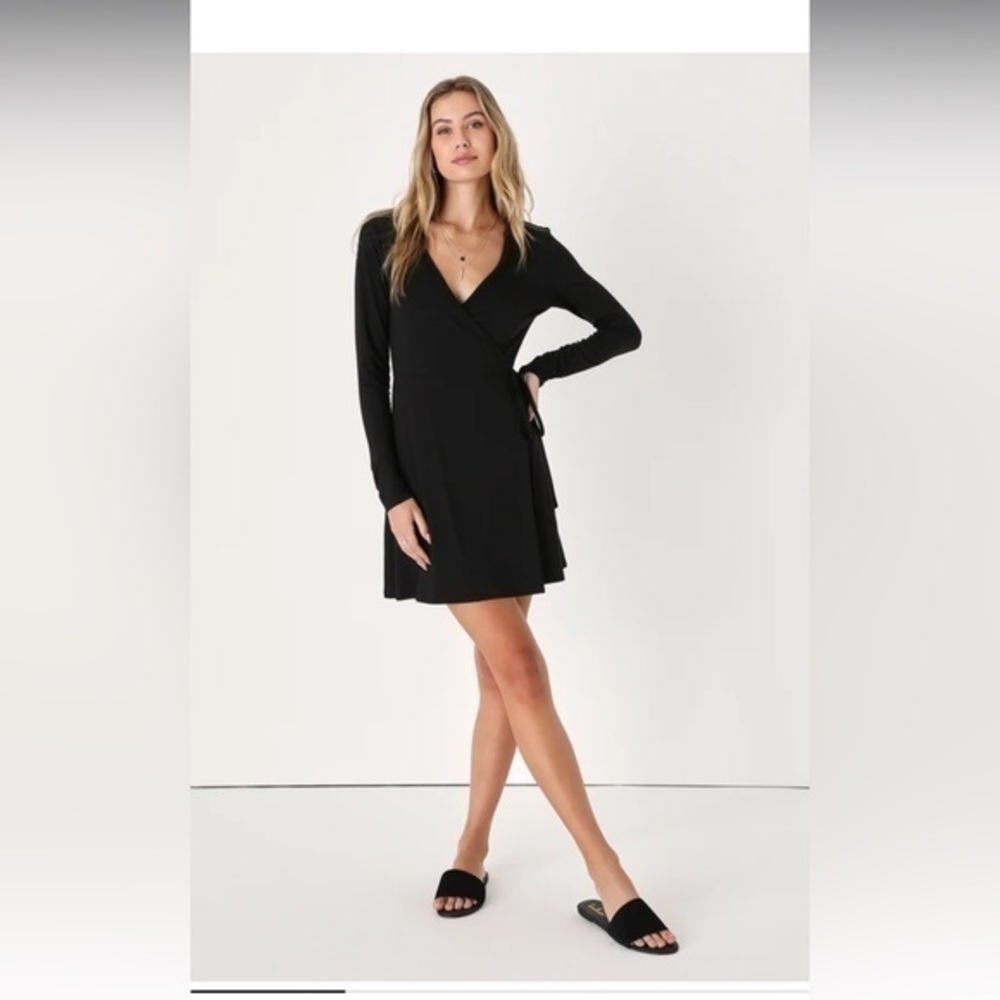 LULUS Effortlessly Pretty Black Long Sleeve Mini Wrap Dress M